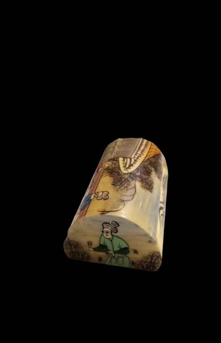 Handcrafted Miniature Camel Bone lidded Trinket Box/jewelry box/gift box